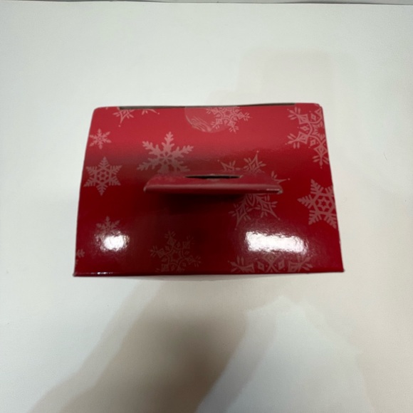 Hallmark 2017 Yellow Smile Surprice face Emijo Christmas Ornament - Picture 5 of 6